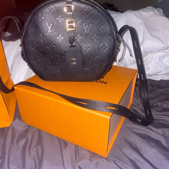 Louis Vuitton Boite Chapeau Souple Bag Monogram Empreinte Leather MM - Picture 11 of 13